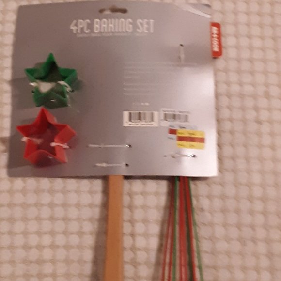 Art & Cook Xmas 4 PC BAKING SET - Picture 4 of 5